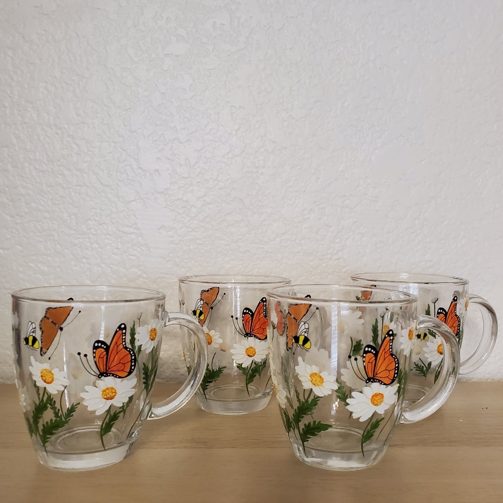 4 GLASS MUGS PAINTED BUTTERFLY DAISY BEES *LIKE NEW*
